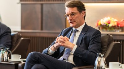 Ministerpräsident Wüst empfängt den Gouverneur von Minnesota Tim Walz