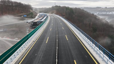 Vorzeitige Wiedereröffnung der A45-Talbrücke Rahmede setzt bundesweites Signal