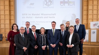 Ministerpräsident Hendrik Wüst hält Rede anlässlich des 20. Todestags von Johannes Rau