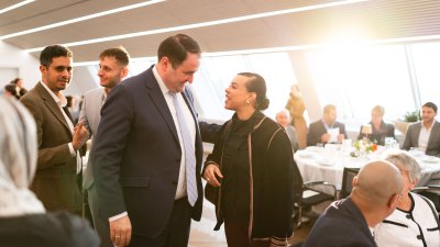 Die Landesregierung lädt zum Iftar-Empfang in die Staatskanzlei ein