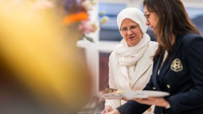Die Landesregierung lädt zum Iftar-Empfang in die Staatskanzlei ein