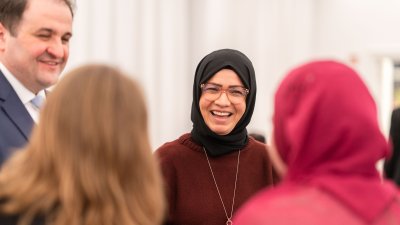 Die Landesregierung lädt zum Iftar-Empfang in die Staatskanzlei ein