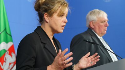 Ministerin Neubaur während ihrer Rede