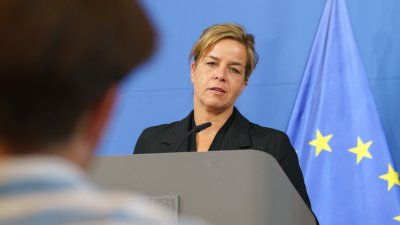 Ministerin Neubaur während ihrer Rede