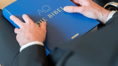 Dr. Heiner Wilmer legt Treueid als künftiger Bischof von Münster ab