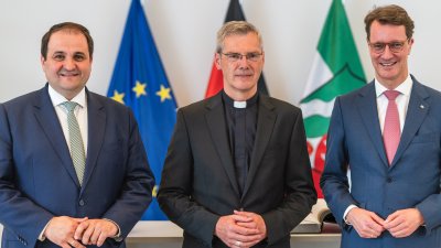 Dr. Heiner Wilmer legt Treueid als künftiger Bischof von Münster ab
