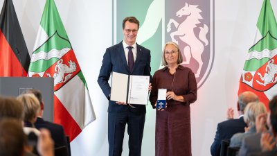 Ministerpräsident Hendrik Wüst verleiht Verdienstorden des Landes Nordrhein-Westfalen an 16 Persönlichkeiten