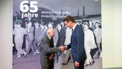 65 Jahre Anwerbeabkommen: Ministerpräsident Wüst dankt Gastarbeitern und würdigt Leistung und gemeinsame Geschichte türkeistämmiger Menschen für Nordrhein-Westfalen