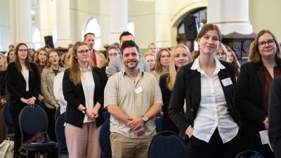 Fast 4.000 künftige Lehrerinnen und Lehrer starten landesweit in ihren Vorbereitungsdienst
