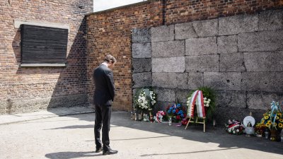 Erinnerung bewahren, Antisemitismus entschlossen bekämpfen: Ministerpräsident Wüst besucht Auschwitz-Birkenau