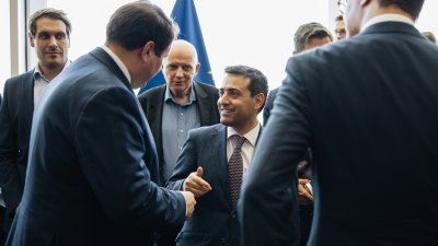 Stéphane Séjourné im Gespräch mit Minister Liminski