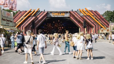 Rundgang auf dem Parookaville Festival am Flughafen Weeze
