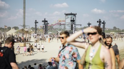 Rundgang auf dem Parookaville Festival am Flughafen Weeze