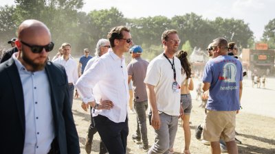 Rundgang auf dem Parookaville Festival am Flughafen Weeze