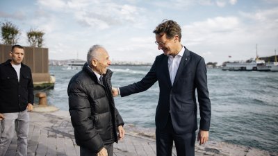  Ministerpräsident Wüst unternimmt mit Zeitzeuginnen und Zeitzeugen einen historischen Stadtspaziergang durch die Viertel Tophane und Karaköy