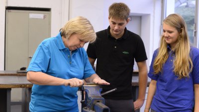 Ministerpräsidentin Hannelore Kraft beim TatKraft-Einsatz in Wuppertal