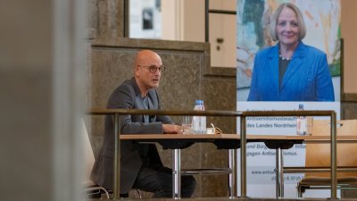Auftaktveranstaltung der Lesereihe „Gegen das Vergessen"