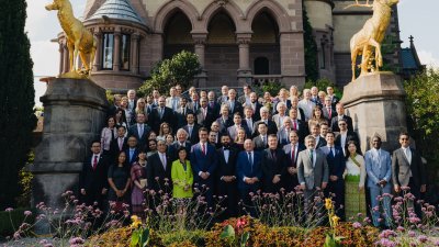 Ministerpräsident Hendrik Wüst empfängt Konsularisches Korps beim Sommerempfang auf Schloss Drachenburg