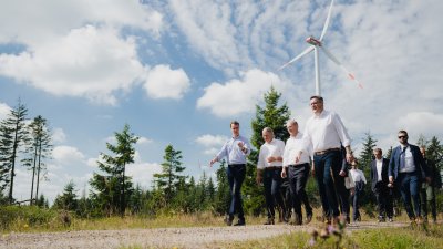 Ministerpräsident Wüst und Bundeskanzler Scholz besuchen gemeinsam den Bürger-Windpark Simmerath