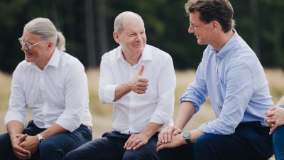 Ministerpräsident Wüst und Bundeskanzler Scholz besuchen gemeinsam den Bürger-Windpark Simmerath