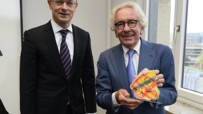 Minister Holthoff-Pförtner trifft den ungarischen Außenminister Szijjártó in der Staatskanzlei