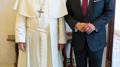 Ministerpräsident Armin Laschet trifft Papst Franziskus