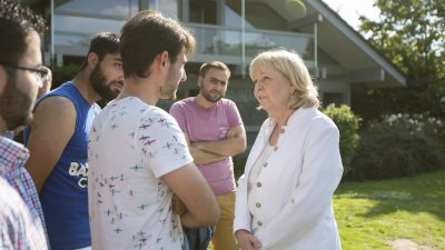 Ministerpräsidentin Hannelore Kraft besucht die Flüchtlingseinrichtung "Glunzdorf"