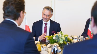 Ministerpräsident Hendrik Wüst empfängt den Botschafter der Republik Polen