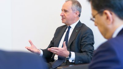 Ministerpräsident Hendrik Wüst trifft den italienischen  Botschafter Armando Varricchio