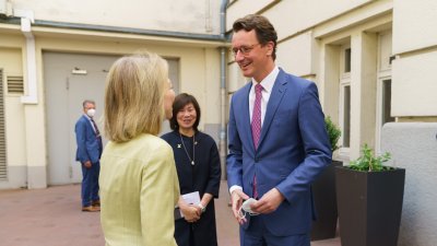 Ministerpräsident Hendrik Wüst empfängt die neue Botschafterin der USA Amy Gutmann