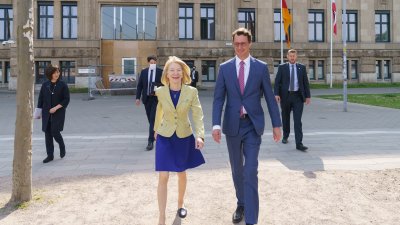 Ministerpräsident Hendrik Wüst empfängt die neue Botschafterin der USA Amy Gutmann