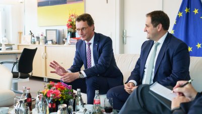 Ministerpräsident Wüst empfängt die Botschafterin des Vereinigten Königreichs Jill Gallard