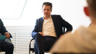 Girls & Boys Day: Schülerinnen und Schüler zu gast bei Ministerpräsident Hendrik Wüst