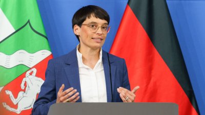 Kabinettpressekonferenz MKJFGFI Paul