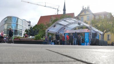 Ministerpräsident Hendrik Wüst nimmt an den Feierlichkeiten zum Tag der Deutschen Einheit in Erfurt teil