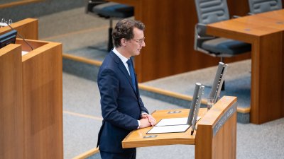 Wahl und Vereidigung von Ministerpräsident Hendrik Wüst