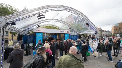 Ministerpräsident Hendrik Wüst nimmt an den Feierlichkeiten zum Tag der Deutschen Einheit in Erfurt teil