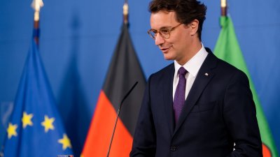 Ministerpräsident Wüst händigt engagierten Bürgern den Bundesverdienstorden aus