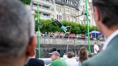 Ministerpräsident Hendrik Wüst besucht die FINALS in Düsseldorf