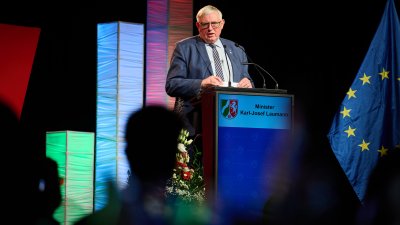 Ministerpräsident Hendrik Wüst dankt Arbeitnehmerinnen und Arbeitnehmern