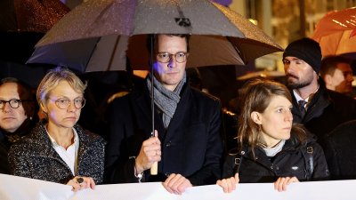 Ministerpräsident Wüst nimmt am Schweigegang zur Kölner Synagoge teil