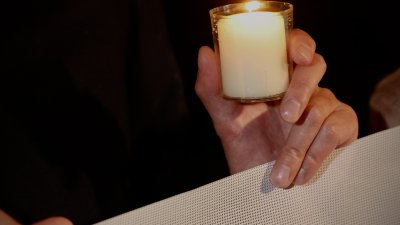 Ministerpräsident Wüst nimmt am Schweigegang zur Kölner Synagoge teil