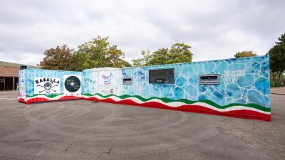 Ministerpräsident Hendrik Wüst weiht ersten Schwimmcontainer „narwali“ im Regierungsbezirk Köln ein