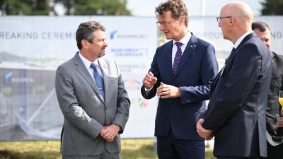 Spatenstich für Rheinmetall-Werk in Weeze