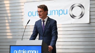 Eröffnung einer Metallpulveranlage beim Stahlhersteller Outokumpu in Krefeld