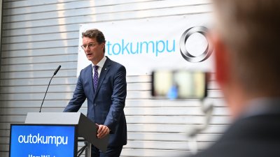 Eröffnung einer Metallpulveranlage beim Stahlhersteller Outokumpu in Krefeld