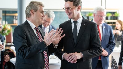 Ministerpräsident Hendrik Wüst nimmt an Feierlichkeiten zum niederländischen Befreiungstag teil