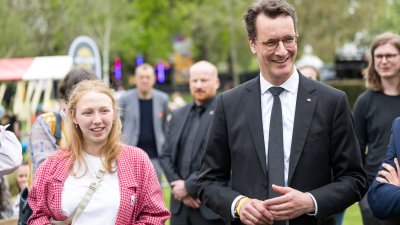 Ministerpräsident Hendrik Wüst nimmt an Feierlichkeiten zum niederländischen Befreiungstag teil
