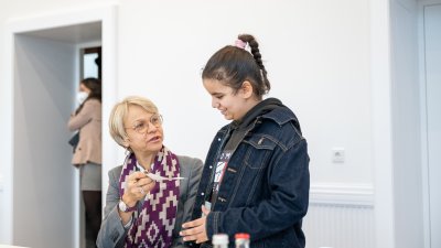Ministerpräsident Hendrik Wüst lädt Schülerinnen und Schüler des Grundschulzentrums Sonnenstraße in die Staatskanzlei ein