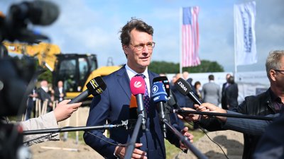 Spatenstich für Rheinmetall-Werk in Weeze